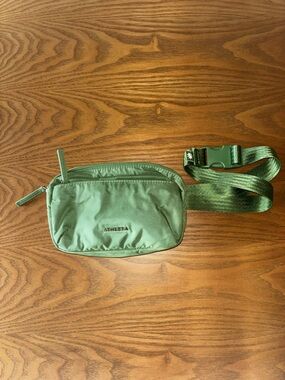 Athleta All About Crossbody Belt Bag